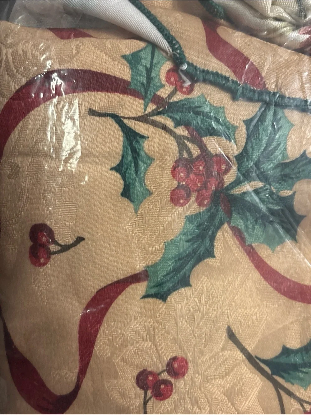Vintage Holiday Holly & Ribbon Tablecloth - Gold and Red